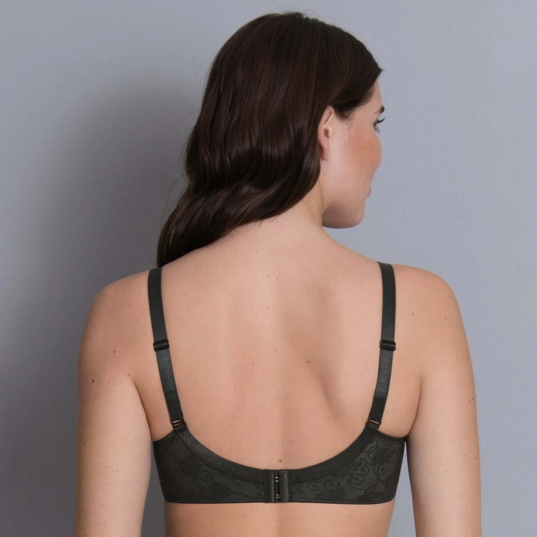 Basic nursing underwired bra