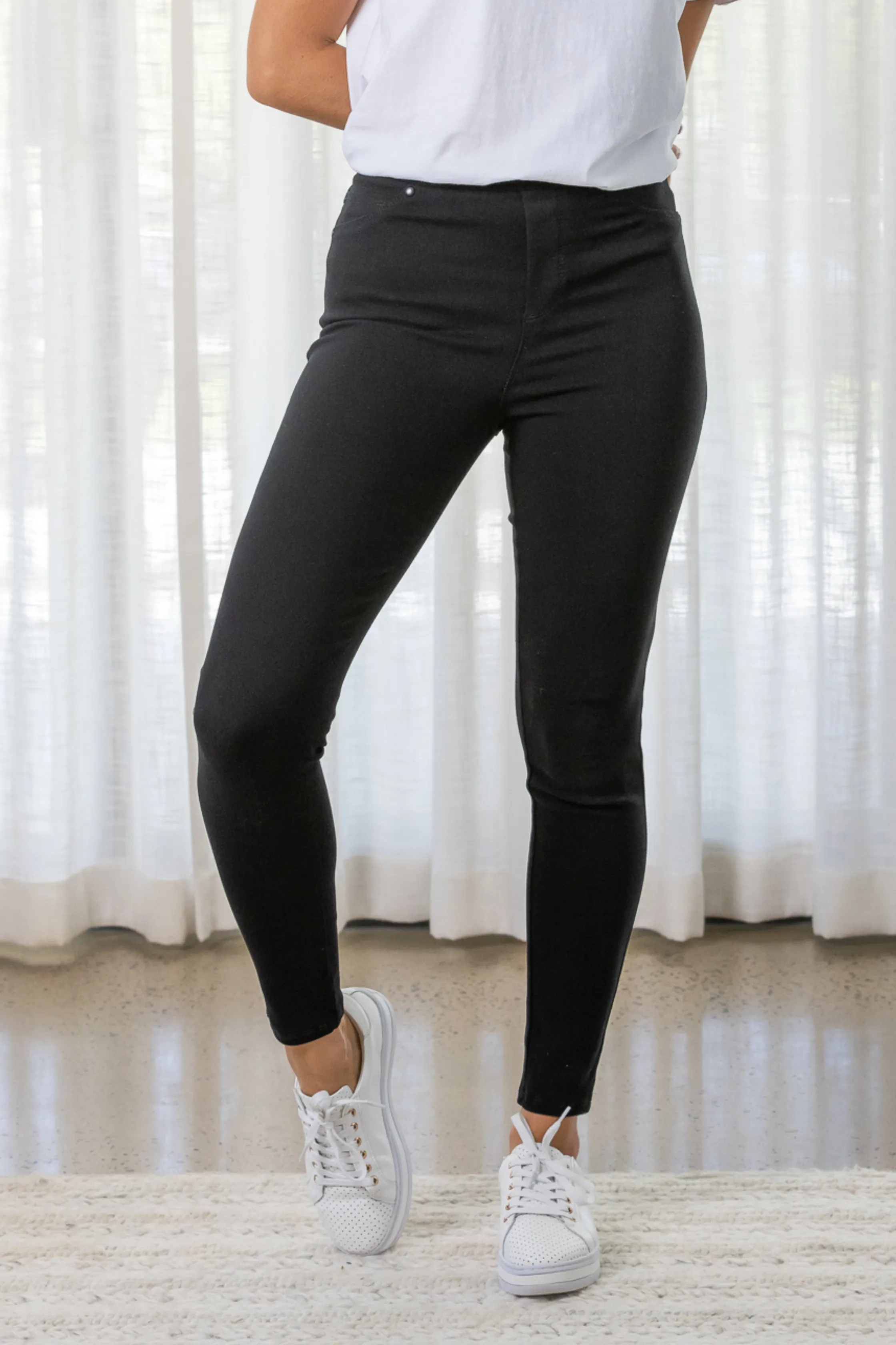 CONNIE PULL ON PANTS - Black