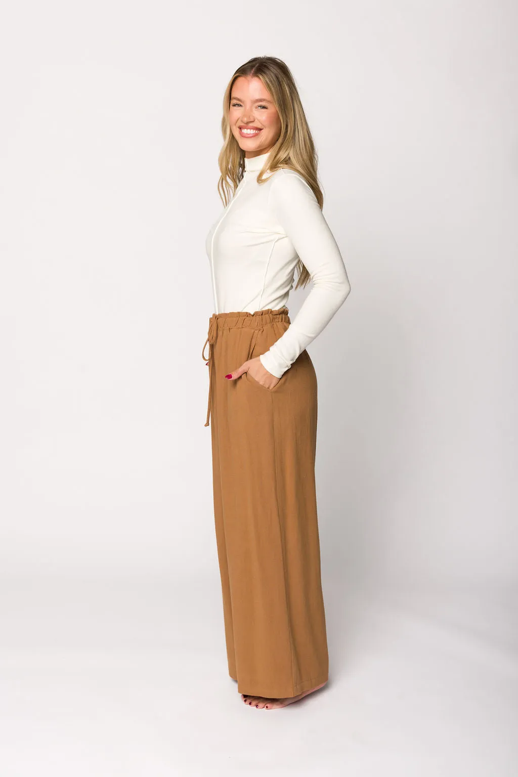 Cove Linen Pant in Desert Tan