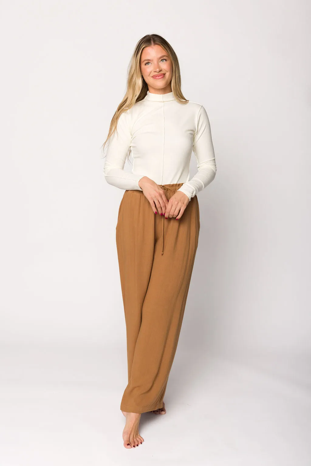 Cove Linen Pant in Desert Tan