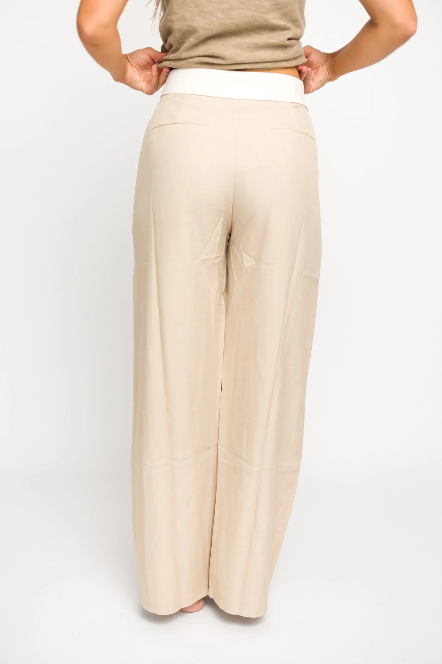 Penelope Tailored Trousers With Contrast Folded Waist in Taupe/Beige