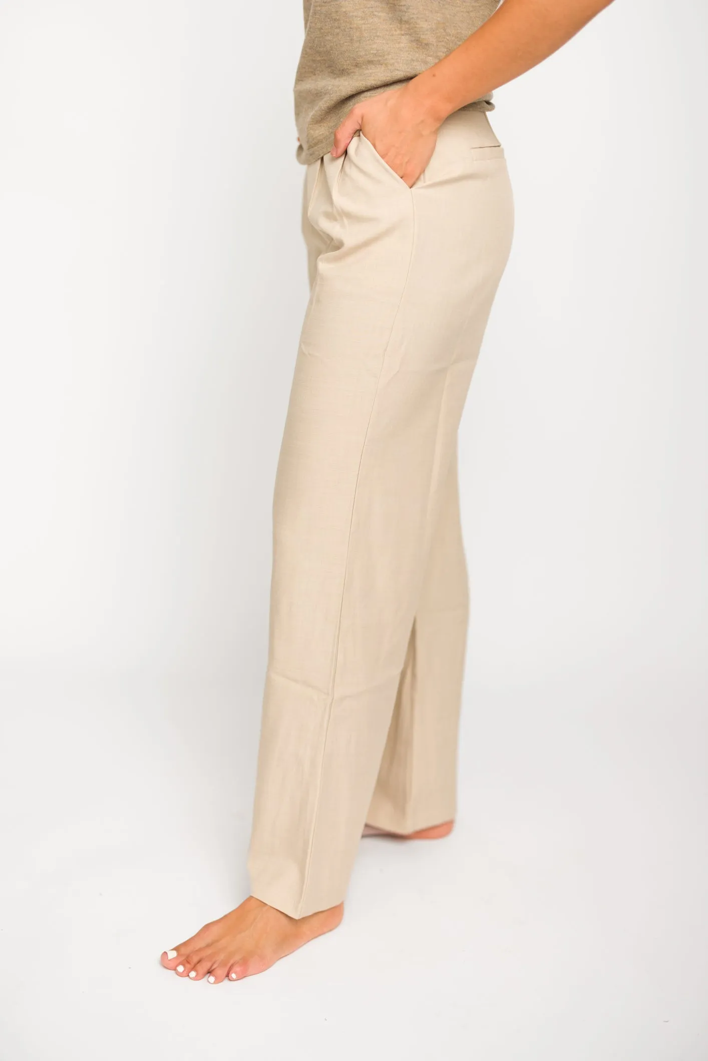 Penelope Tailored Trousers With Contrast Folded Waist in Taupe/Beige