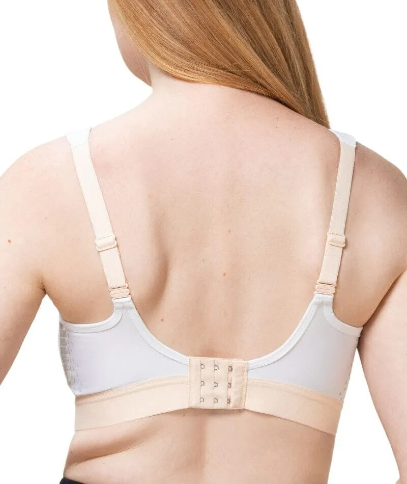 Triumph Triaction Extreme Lite Wire-free Sports Bra - White